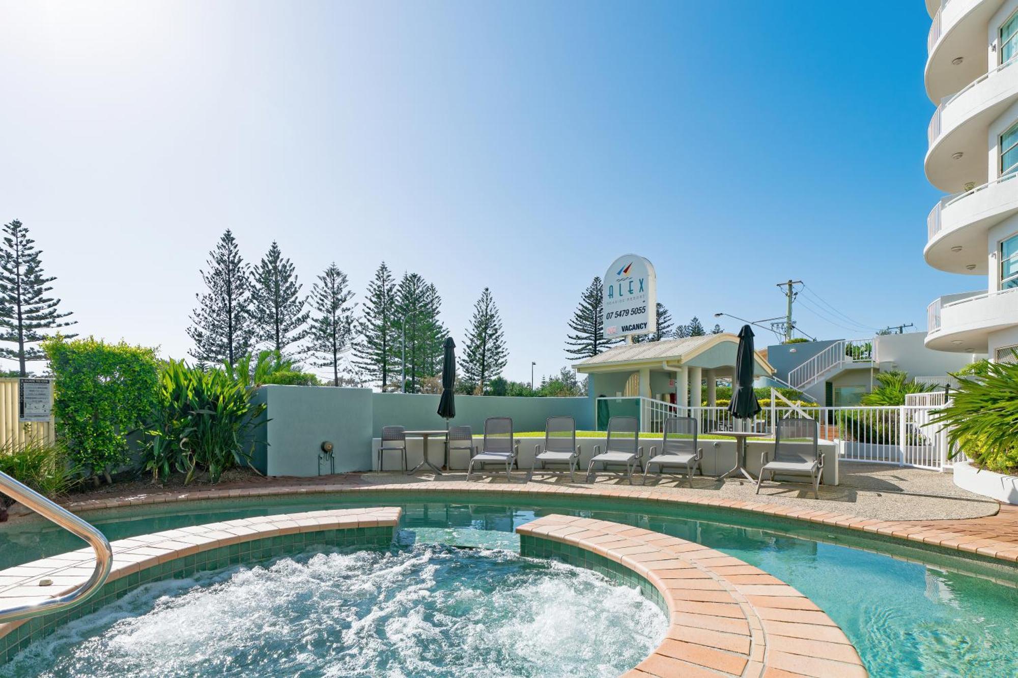 Alex Seaside Resort Alexandra Headland Exterior photo